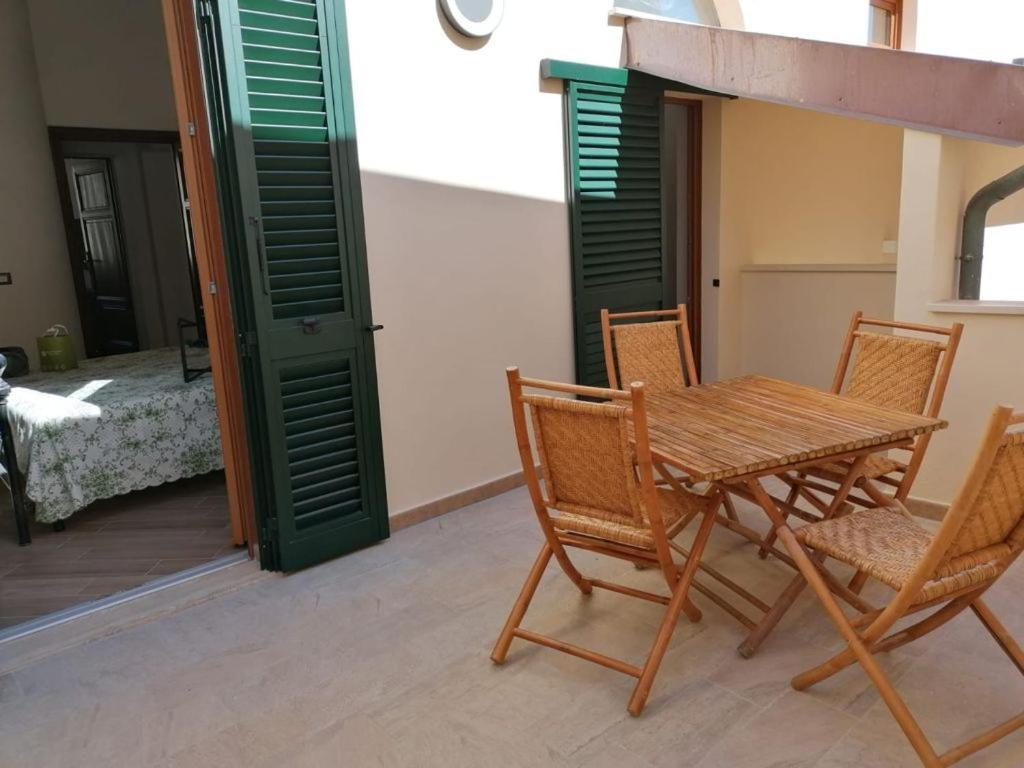 Valeria San Vincenzo Apartment Kültér fotó